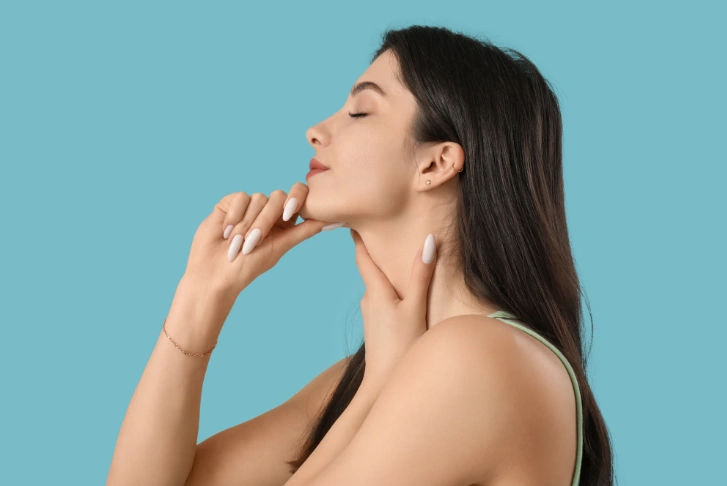 jawline
