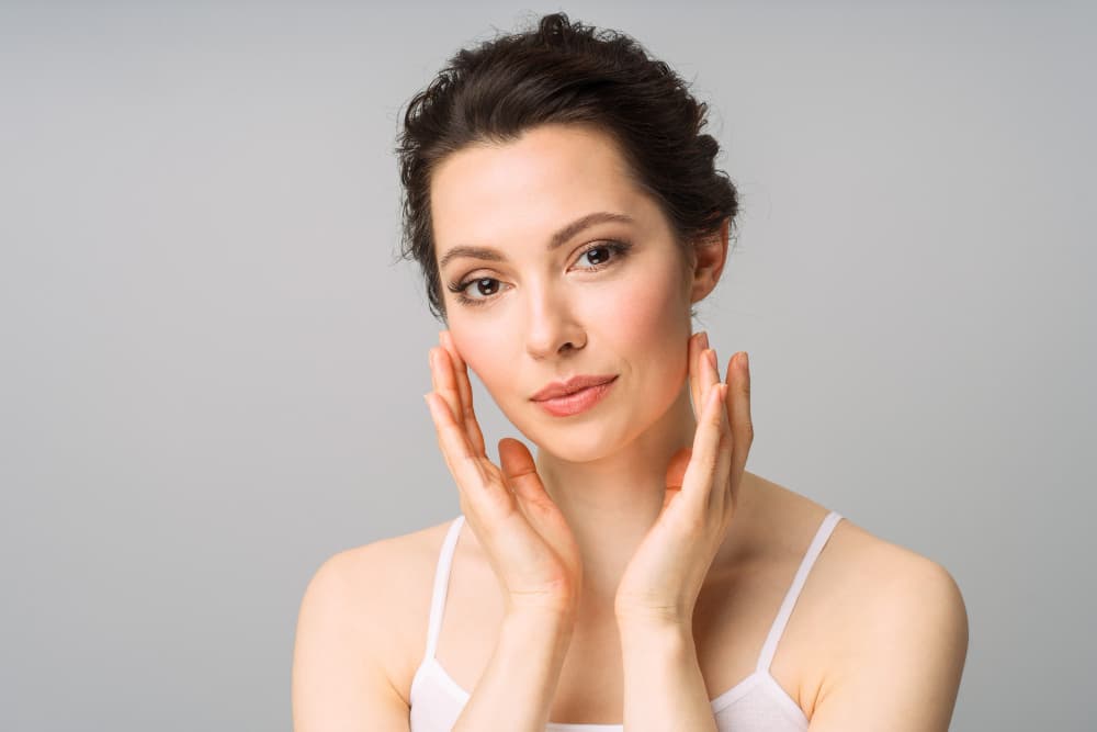 Non-surgical skin rejuvenation - Roxana Aesthetics Clinic